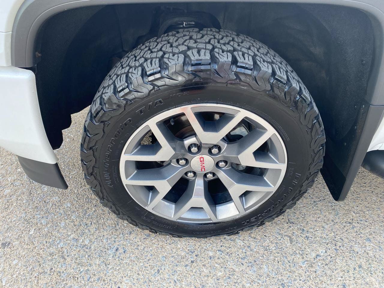 Used 2018 GMC Sierra 1500 SLT AWD/4WD image 10