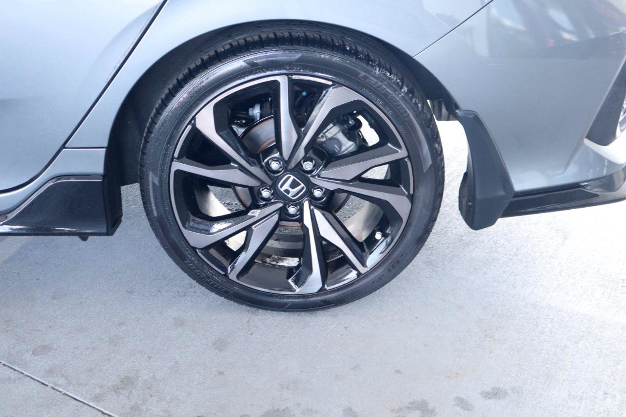 Used 2018 Honda Civic Sport image 11