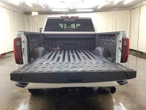 Used 2025 GMC Sierra 2500 Denali AWD/4WD image 7