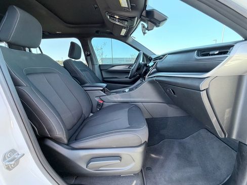 Used 2025 Jeep Grand Cherokee L Laredo w/ Luxury Tech Group I image 22