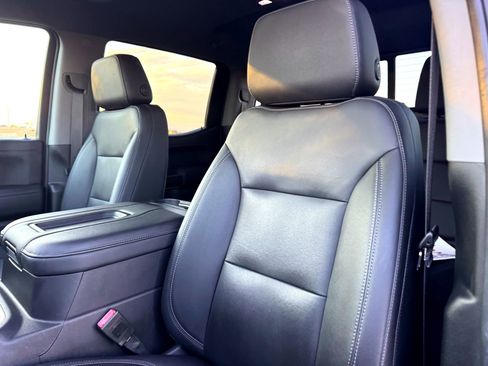 Used 2021 Chevrolet Silverado 1500 LT Trail Boss w/ Convenience Package II image 13