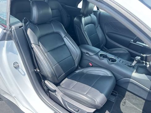 Used 2025 Ford Mustang Premium RWD image 24