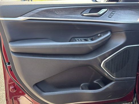 New 2026 Jeep Grand Cherokee L Limited image 16