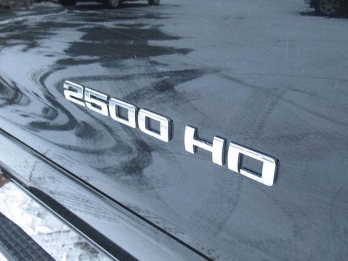 Used 2018 Chevrolet Silverado 2500 LT w/ LT Convenience Package image 6