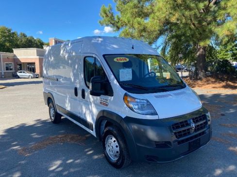 Used 2018 RAM ProMaster 2500 image 7