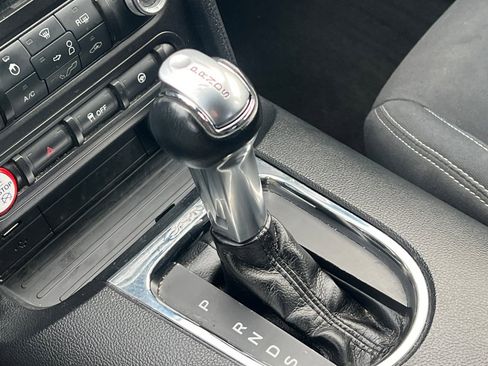 Used 2016 Ford Mustang Coupe image 17