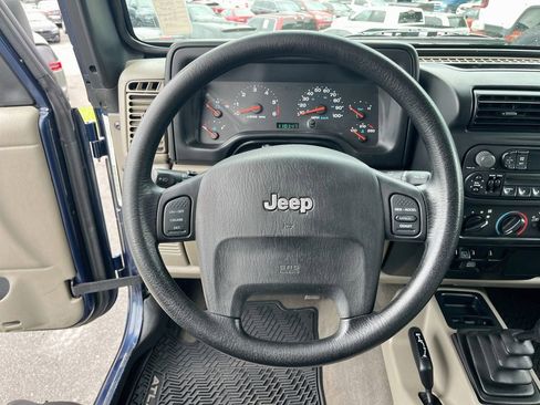 Used 2004 Jeep Wrangler 4WD w/ Dual Top Group image 10