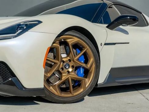 Used 2022 Maserati MC20 Coupe image 24