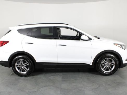 Used 2017 Hyundai Santa Fe Sport image 13