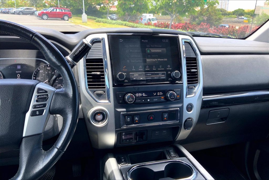 Used 2020 Nissan Titan SV w/ SV Convenience Package RWD image 6