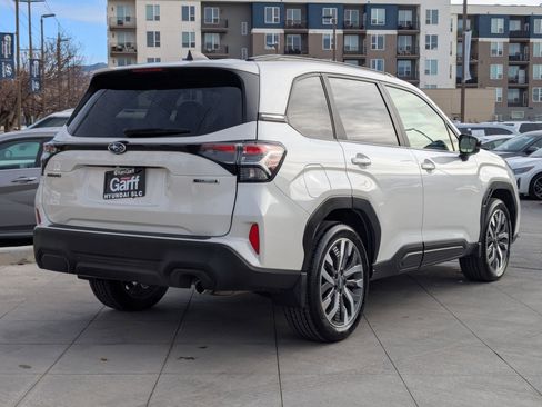 Used 2025 Subaru Forester Touring image 5