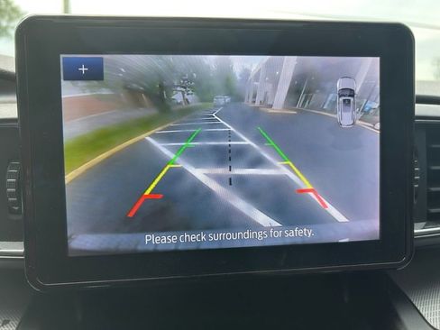 Used 2020 Ford Explorer XLT w/ Equipment Group 202A image 19