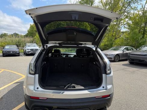 Used 2019 Cadillac XT4 Sport w/ Cold Weather Package AWD/4WD image 10