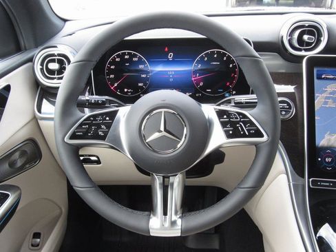 New 2026 Mercedes-Benz GLC 300 4MATIC image 25