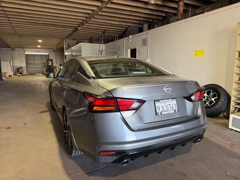 Used 2024 Nissan Altima 2.5 SR w/ SR Premium Package FWD image 6