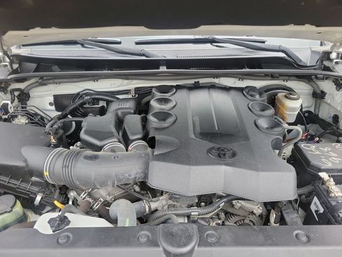 Used 2018 Toyota 4Runner Limited RWD image 35