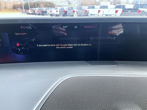 Used 2024 Lincoln Nautilus Reserve image 15