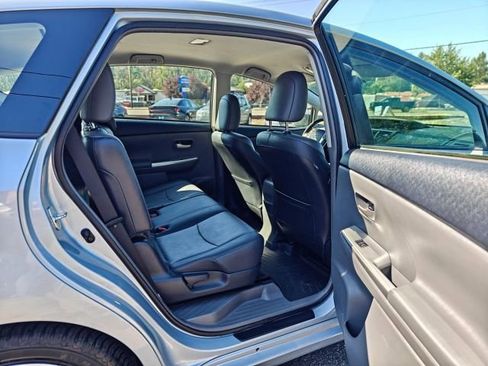 Used 2013 Toyota Prius V Five image 23