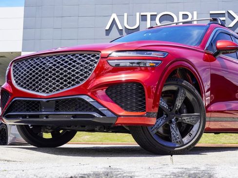 Used 2024 Genesis GV70 3.5T Sport w/ Sport Prestige Package AWD/4WD image 2