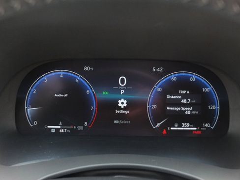 Used 2026 Toyota Highlander Limited AWD/4WD image 25