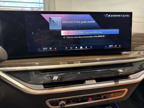 Used 2024 BMW X7 xDrive40i w/ M Sport Package image 20