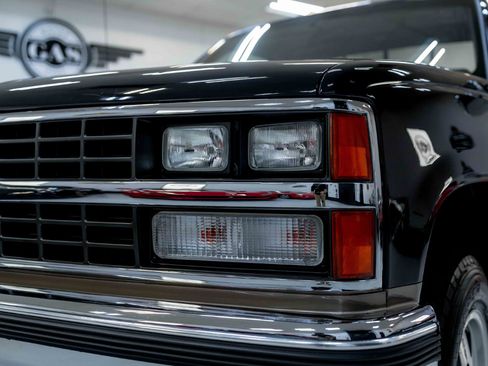 Used 1988 Chevrolet Silverado 1500 4x4 Regular Cab image 11