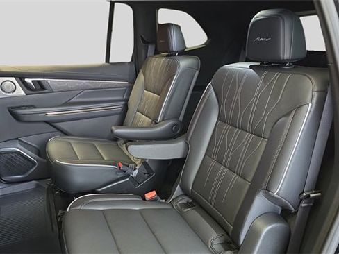 New 2026 Buick Enclave Avenir w/ Super Cruise Package image 18