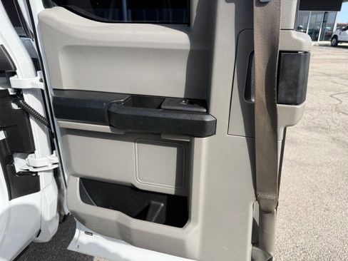 Used 2017 Ford F250 XL w/ Power Equipment Group image 26