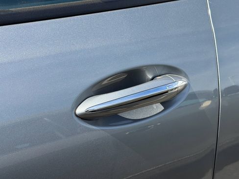 Used 2024 Buick Encore GX Sport Touring image 7