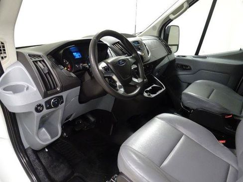 Used 2019 Ford Transit 250 148 Medium Roof RWD image 17