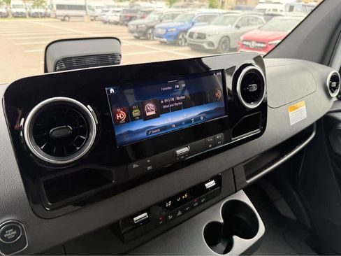 New 2025 Mercedes-Benz Sprinter 2500 image 28
