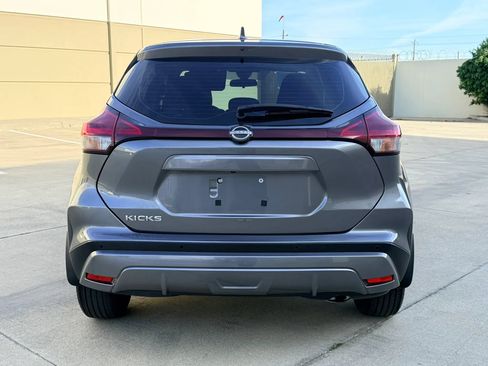 Used 2024 Nissan Kicks S FWD image 6