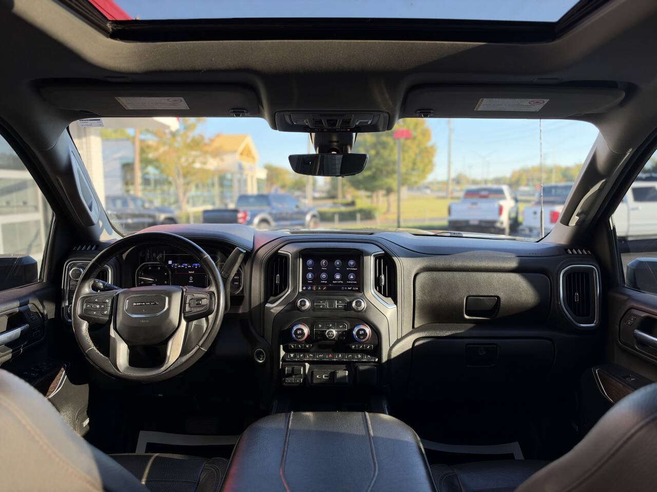Used 2023 GMC Sierra 3500 Denali w/ Denali Black Diamond Edition AWD/4WD image 18