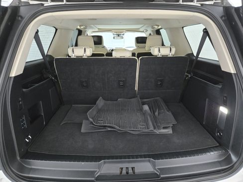 Used 2018 Ford Expedition Max Platinum image 14