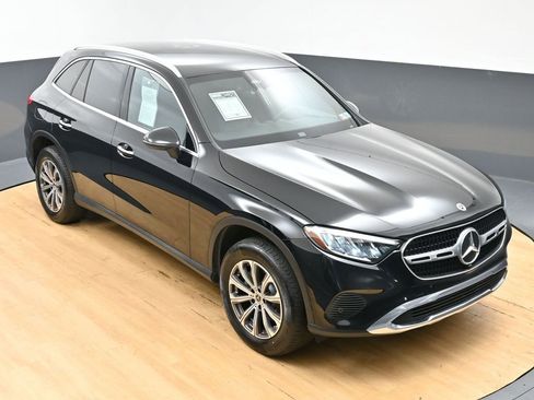 Used 2024 Mercedes-Benz GLC 300 4MATIC image 43