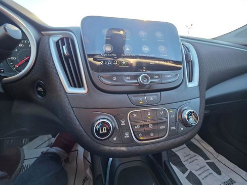 Used 2022 Chevrolet Malibu LT image 15