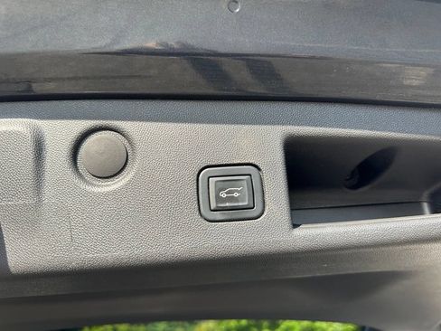 Used 2022 Chevrolet Equinox LT AWD/4WD image 27