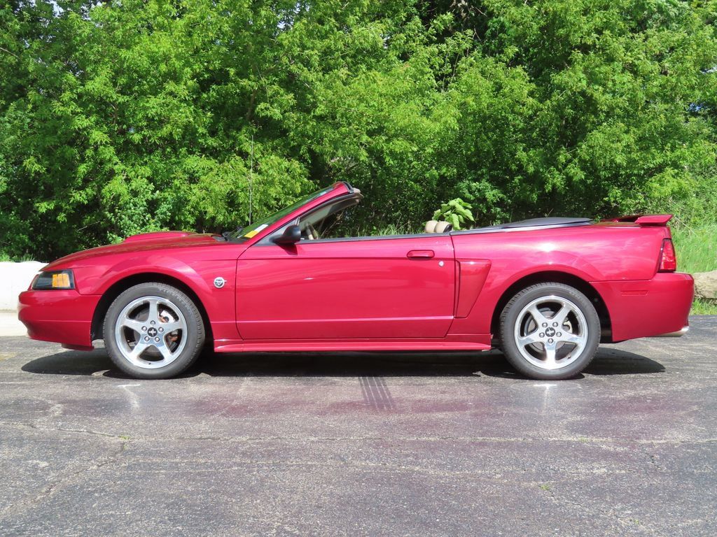 Used 2004 Ford Mustang GT RWD image 5