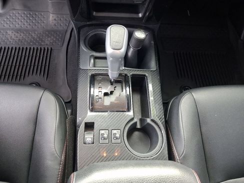 Used 2021 Toyota 4Runner TRD Off-Road Premium w/ Moonroof Package AWD/4WD image 14