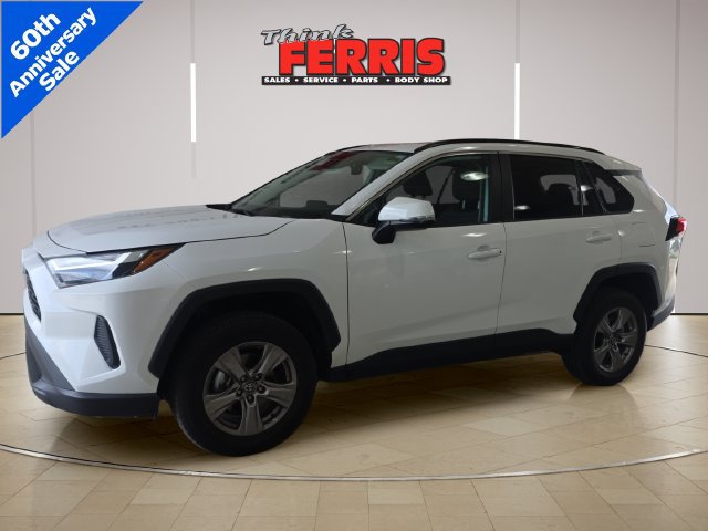 Used 2025 Toyota RAV4 XLE AWD/4WD image 1