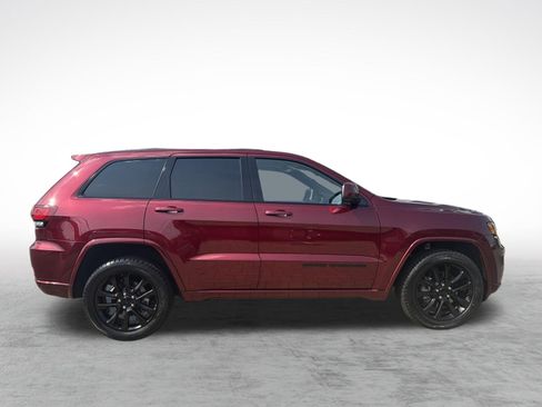 Used 2021 Jeep Grand Cherokee Laredo X AWD/4WD image 10