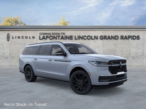 New 2026 Lincoln Navigator L Reserve w/ Jet Appearance Package AWD/4WD image 7