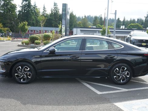 Used 2025 Hyundai Sonata SEL FWD image 8