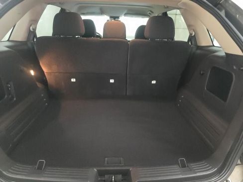 Used 2013 Ford Edge SEL FWD image 11