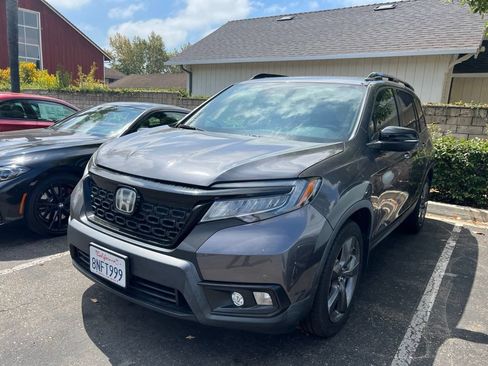 Used 2019 Honda Passport Touring image 3
