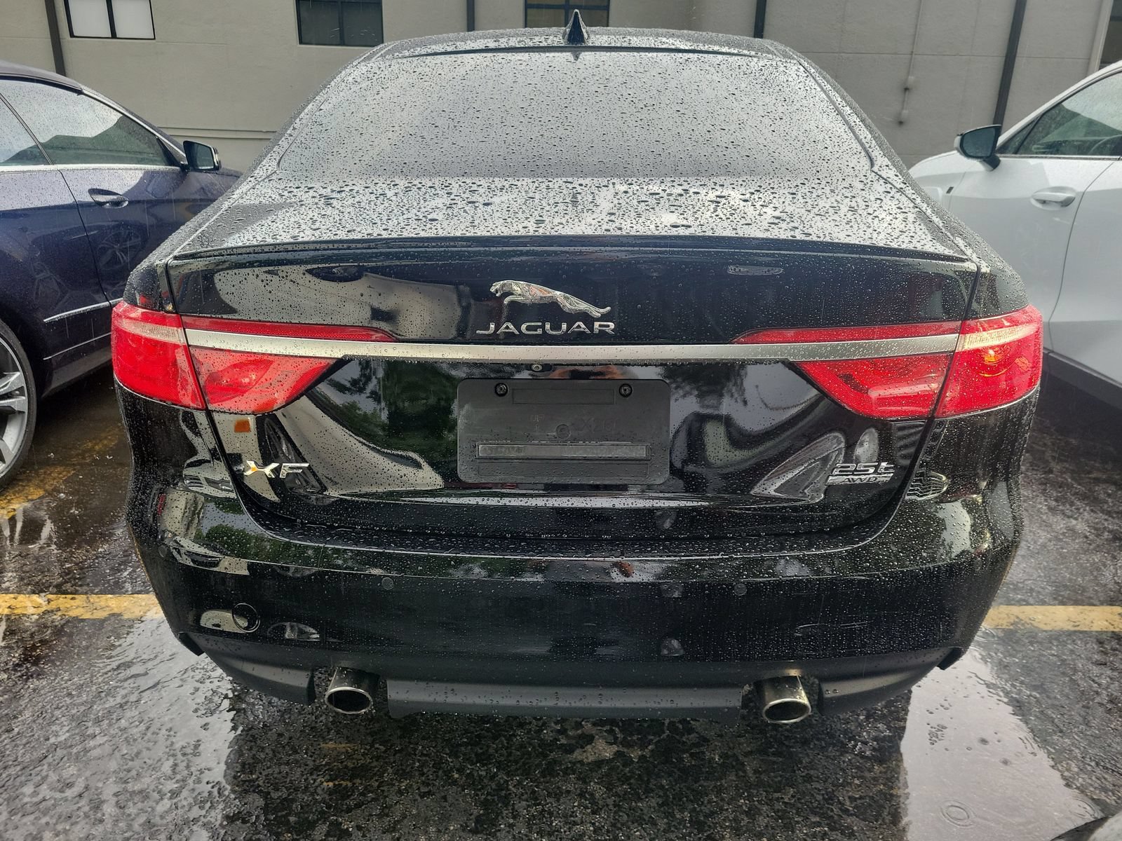 Used 2019 Jaguar XF R-Sport AWD/4WD image 5