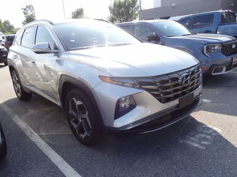 Used 2024 Hyundai Tucson Limited AWD/4WD image 3
