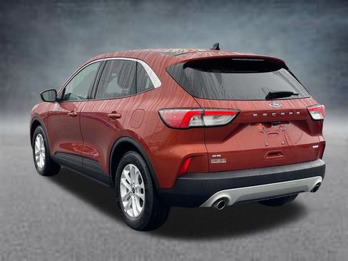 Used 2020 Ford Escape SE image 21