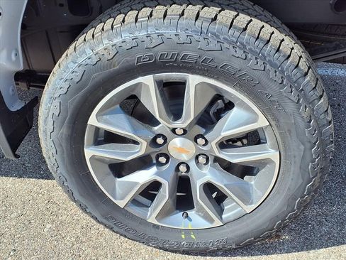 New 2026 Chevrolet Silverado 1500 LT AWD/4WD image 7