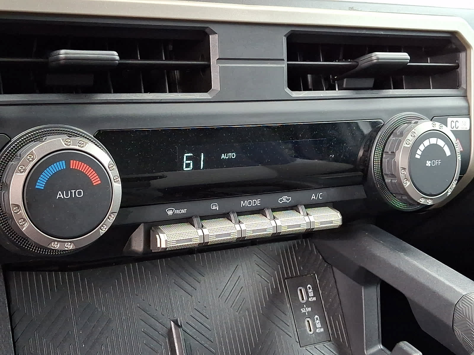 Used 2024 Toyota Tacoma TRD Off-Road AWD/4WD image 18